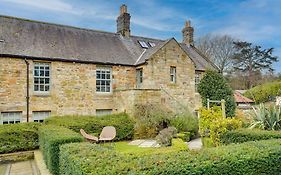 Pope Lodge: Stunning Stone Coach House Conversion